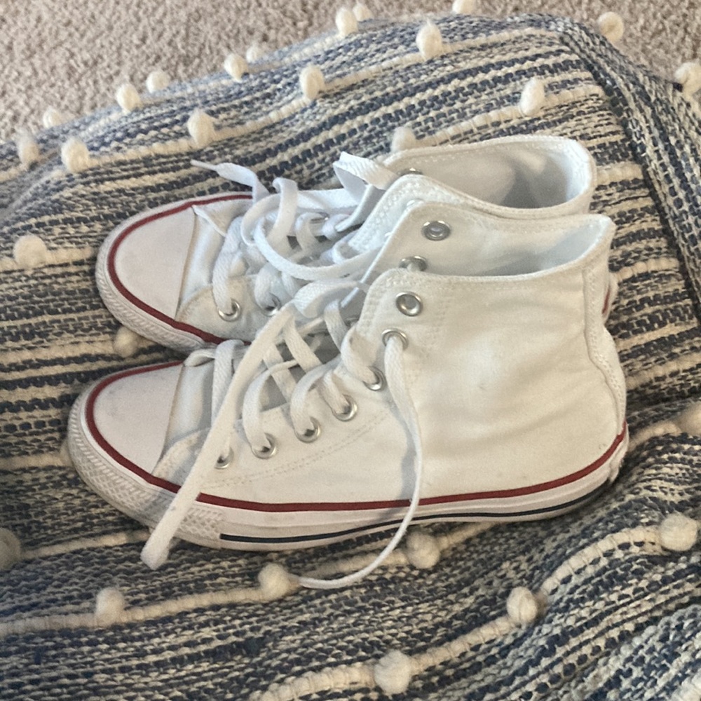 Chucks - image 2